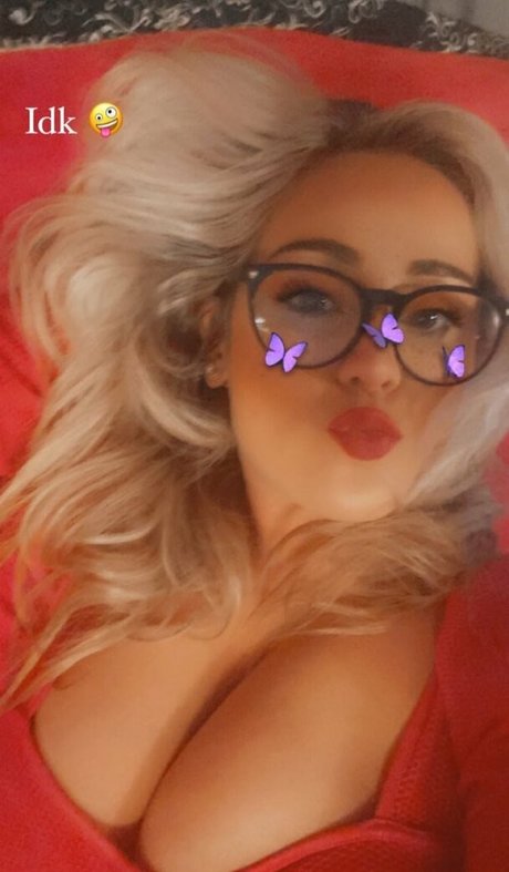 Lilly Alcorn pornstar free photo