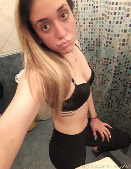 xxx shfire sexy model pic