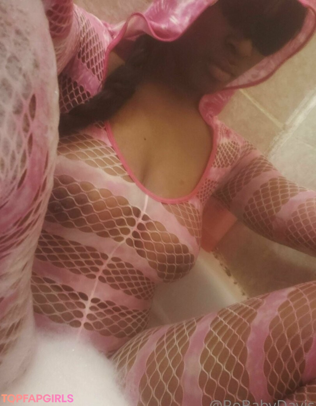 robaby xxx actress picture