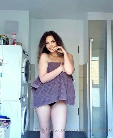 andreasnowflake star naked photos