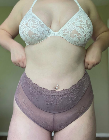 novaaraee star beautiful archive