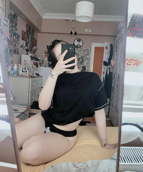 hottest midget onlyfans hot sexy pics