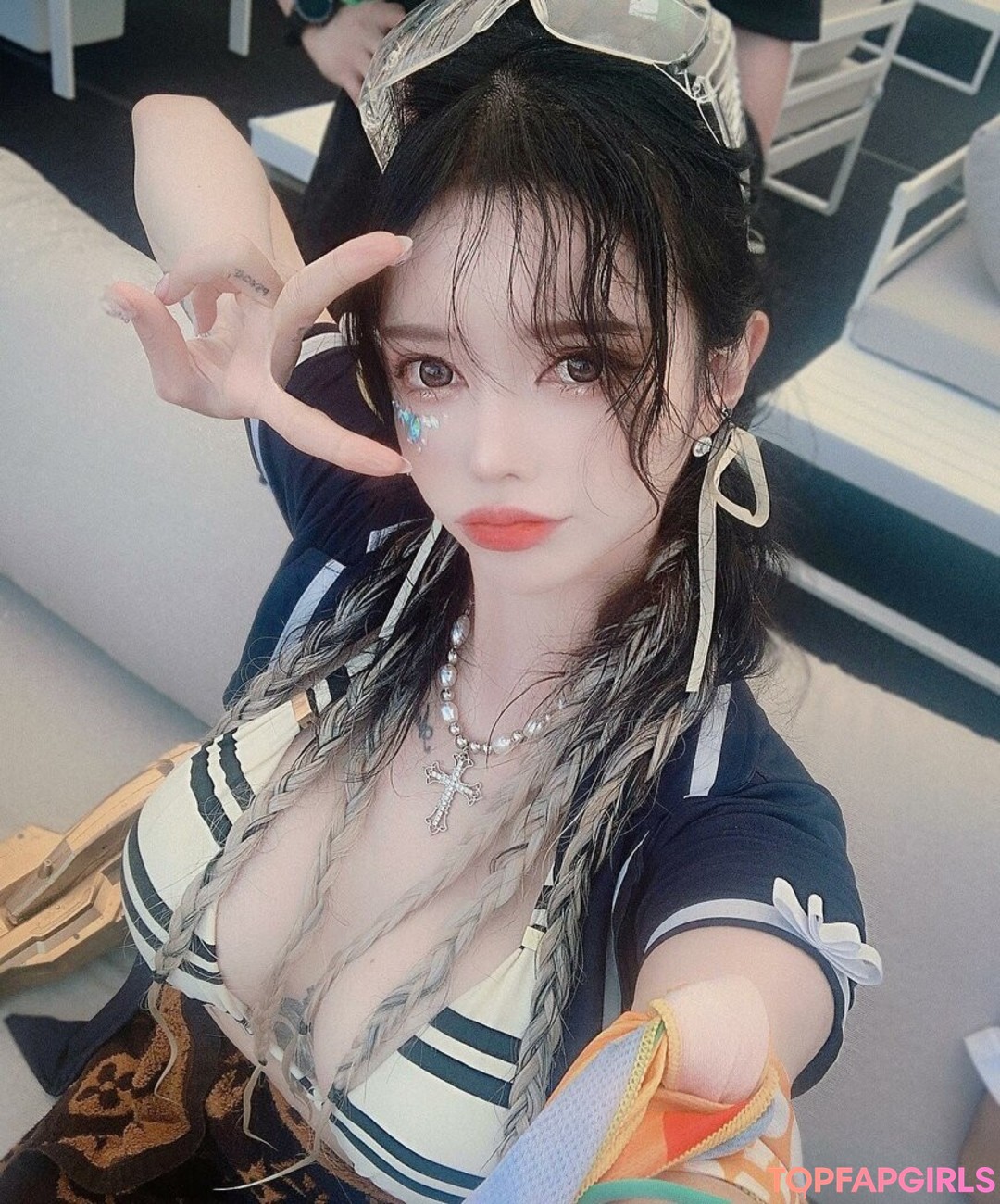 Ahyo12 07 naked star galleries