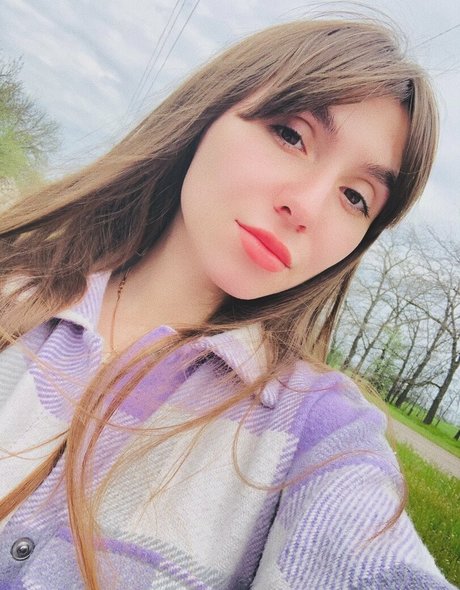 krisstile pornstar adult photo