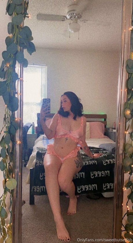 sweetbutselfish model photos