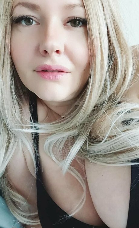 massive tits onlyfans free nude gallery