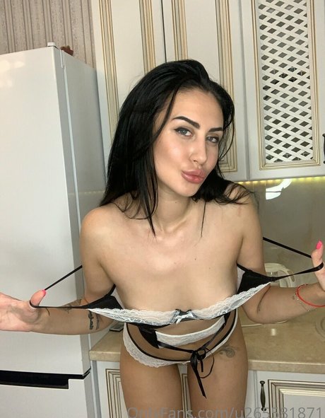 elizabeth q star nude pics