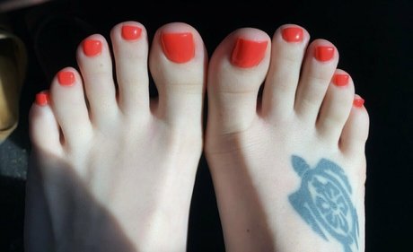 babyhellion star beautiful images