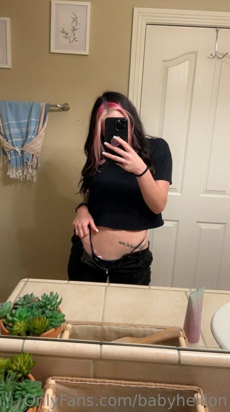 babyhellion sexy actress pics