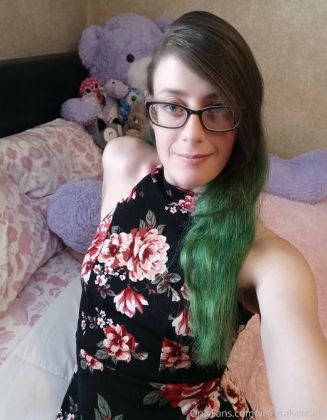 visceralvixen69 art star pictures