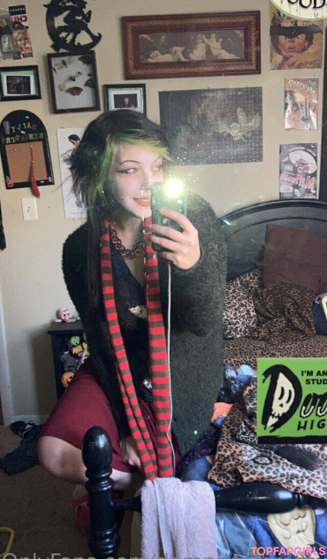 damndestcreature2 sex star picture