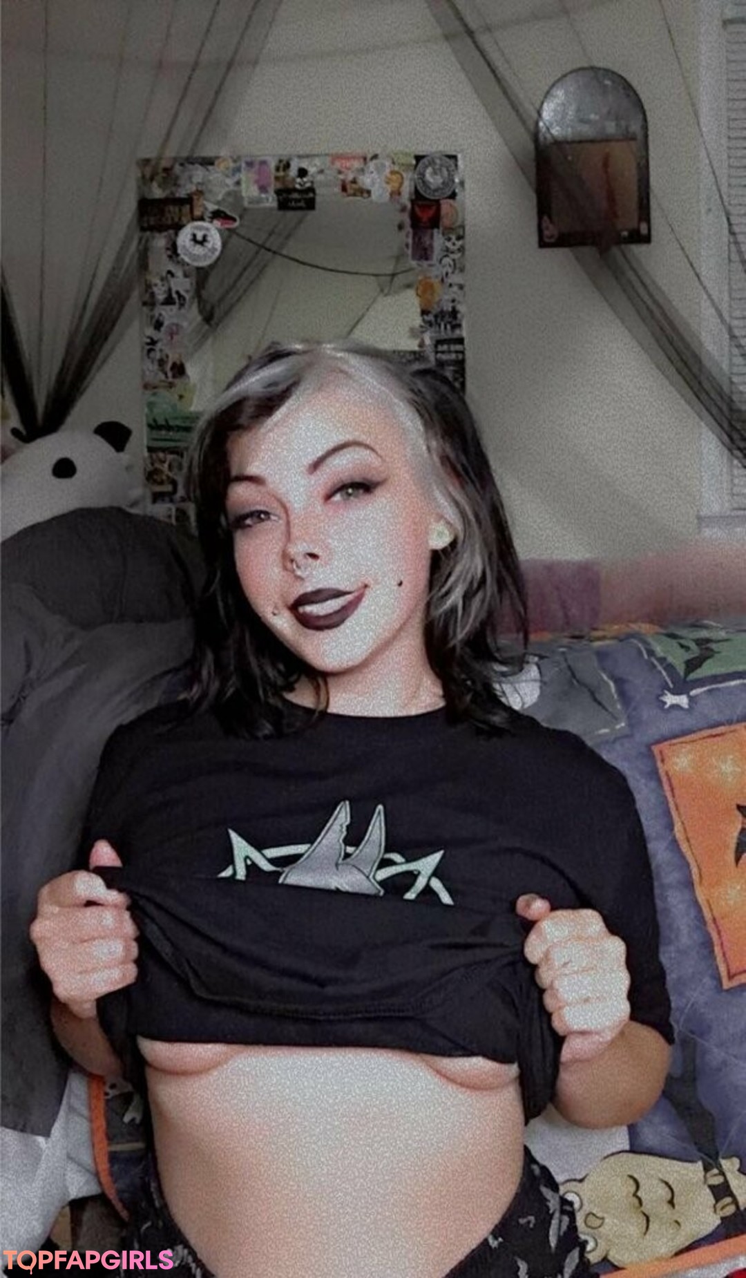 damndestcreature2 star pretty img