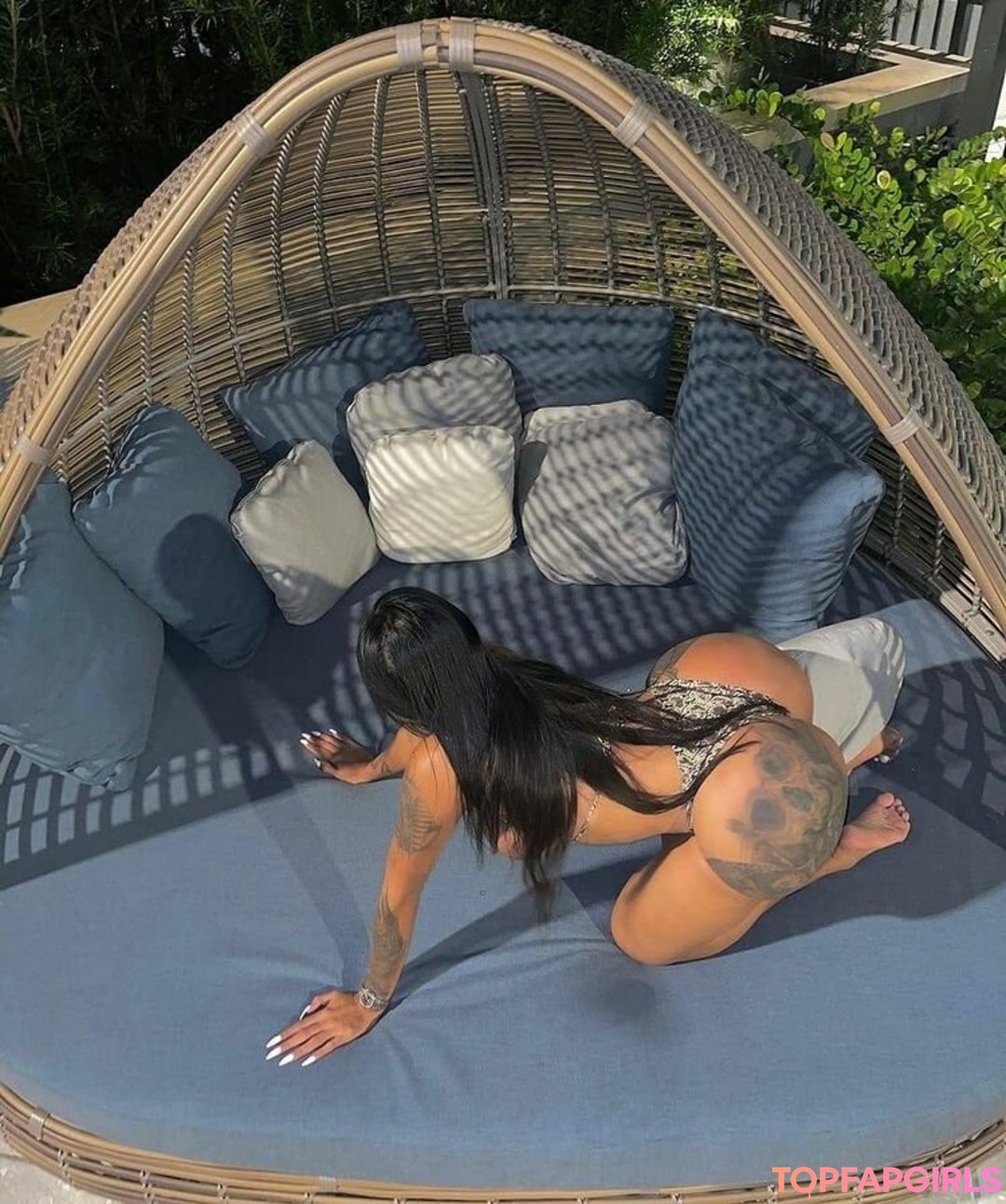 Karen Havary sexy star galleries