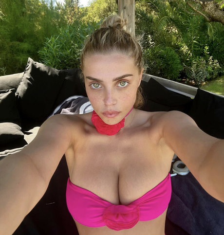 Violet Benson pornstar top img