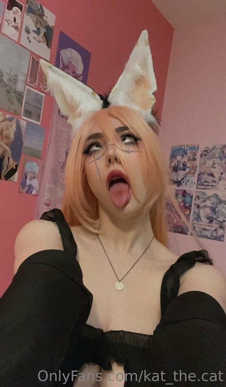 kat the cat naked model photos