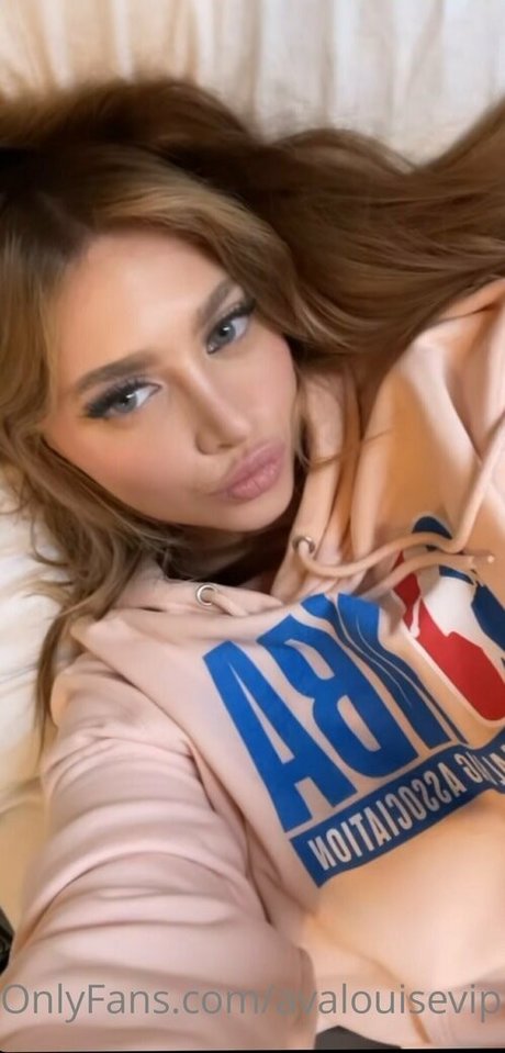 avalouisevip xxx model images