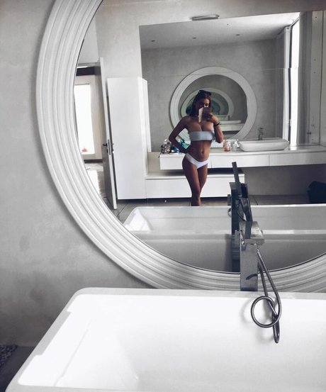 beautiful japanese onlyfans beautiful photo