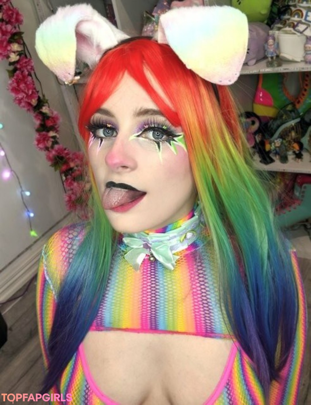Puppiiemilk perfect pornstar img