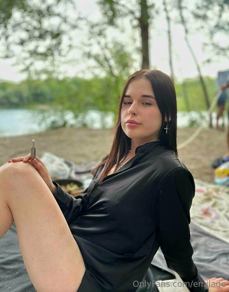 emilage nude actress photo