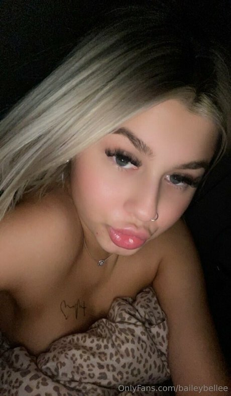 baileybellee xxx star photo