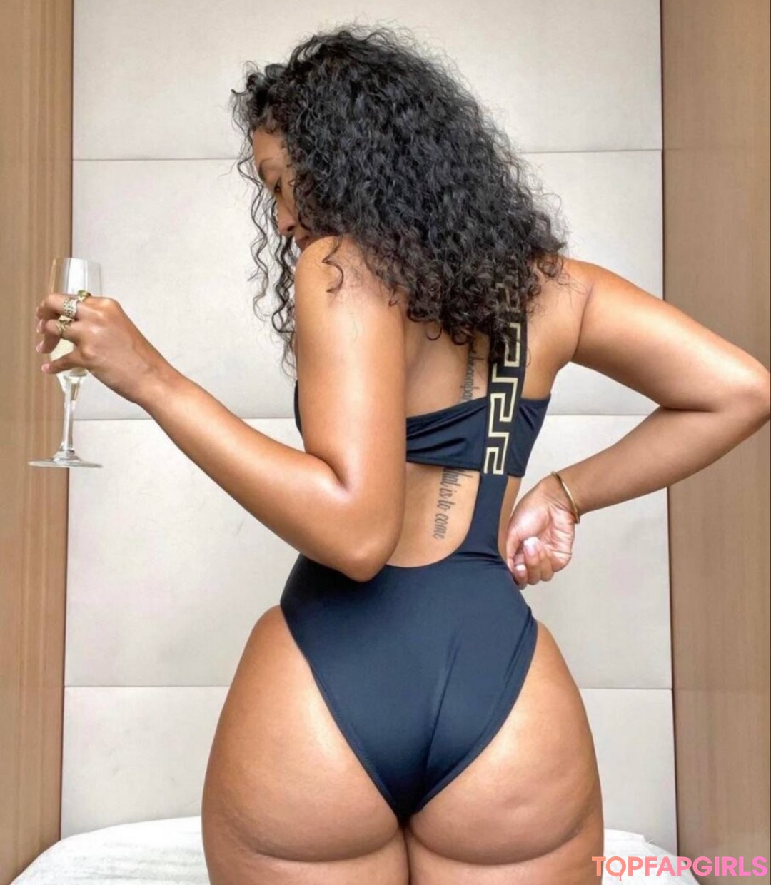 AishaaaMarie star sexy archive