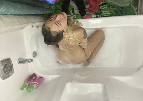 hannahmurders naked model pictures