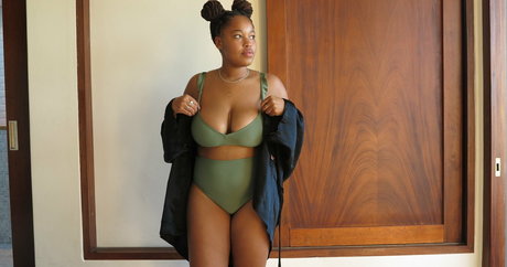 arielcosmo high quality model picture