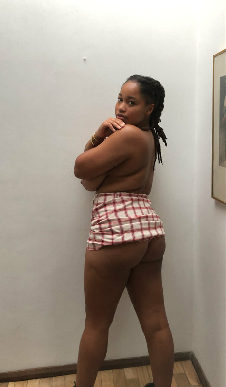 arielcosmo porn star photos