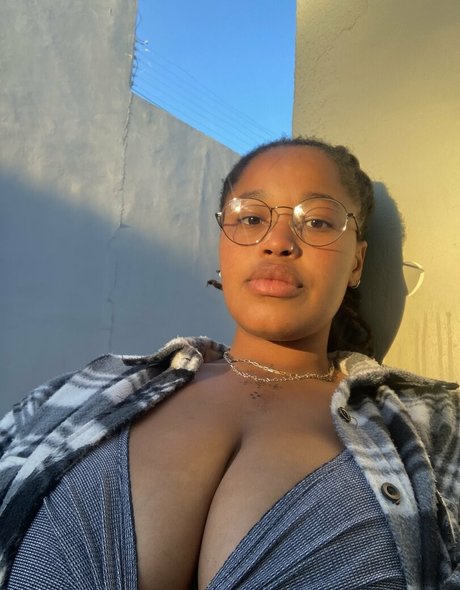 arielcosmo erotic pornstar picture