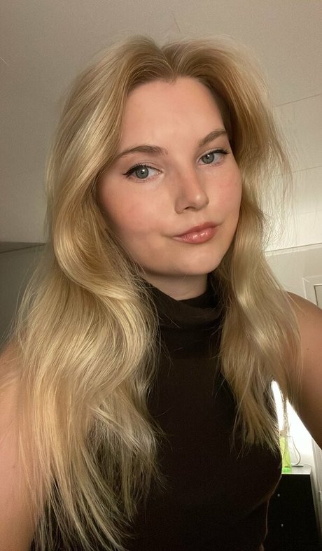 vanessaahlstrom sex star pictures