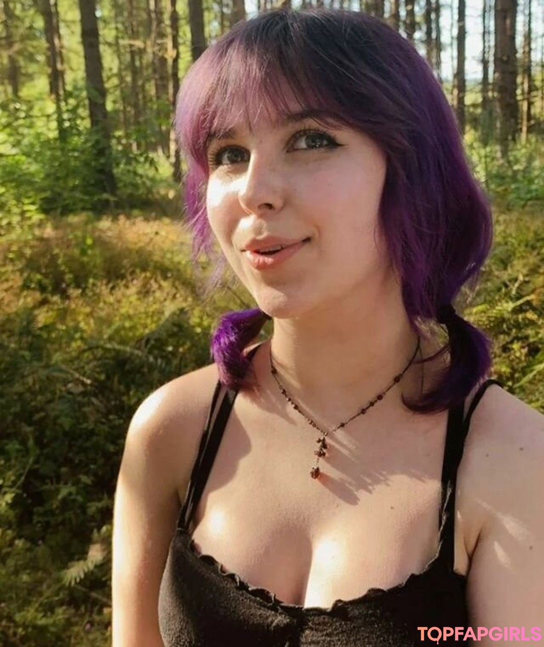 RadioJH model sexy images