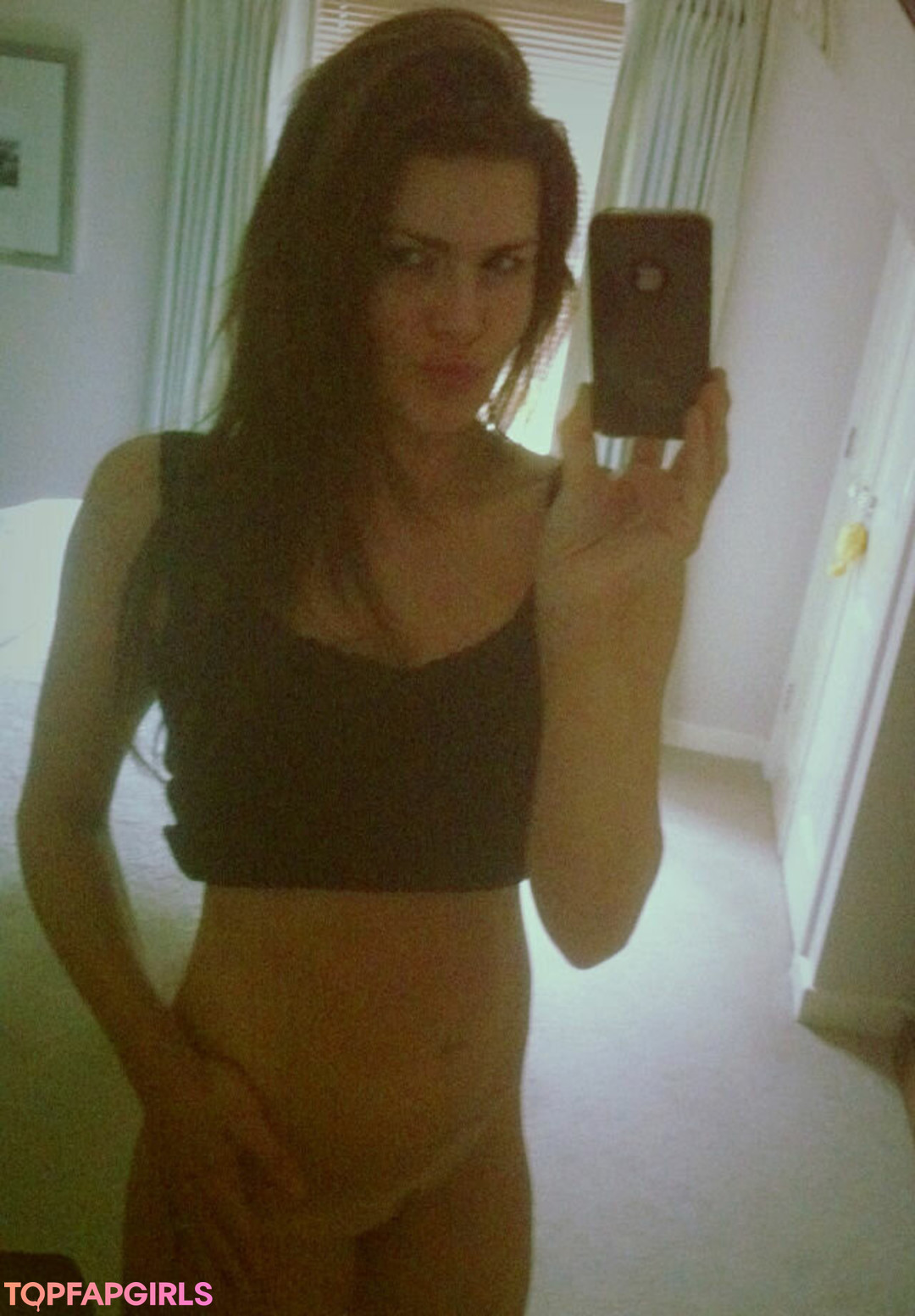 Carolynne Poole free actress pic