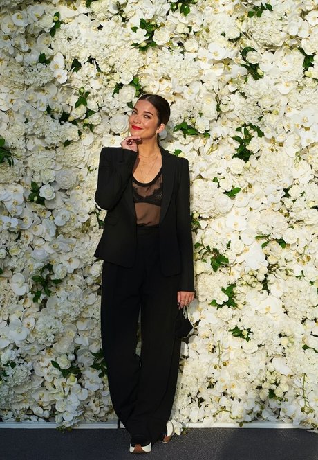 Annie Murphy top pornstar picture