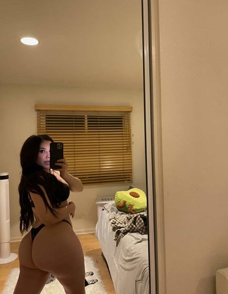 mamibree nudes model gallery