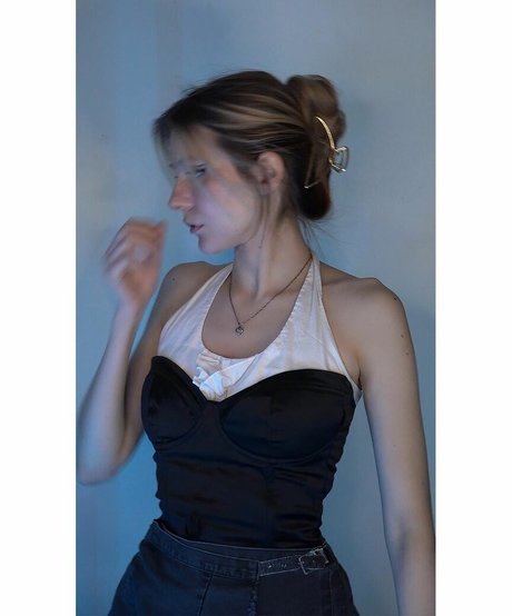 angejla sex actress images