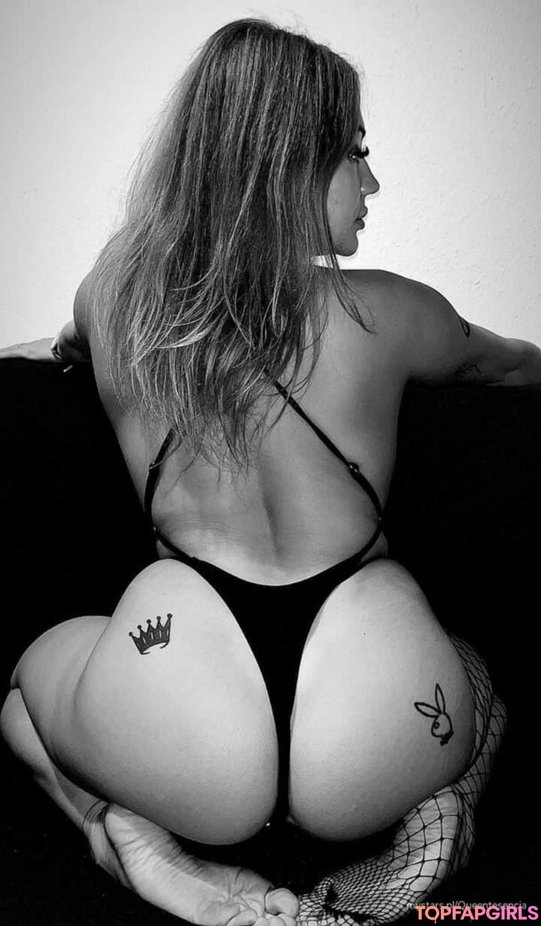 Queentesencja model adult image