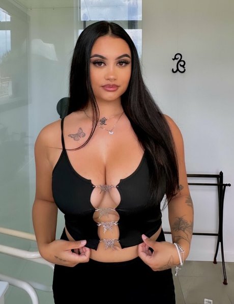 taylaraywhite porn model galleries