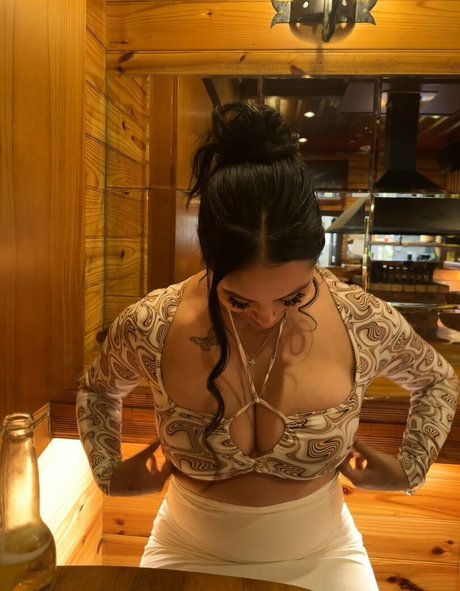 taylaraywhite pretty star pic