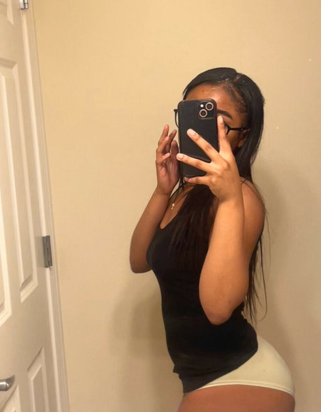 Kayyoniii sex pornstar image