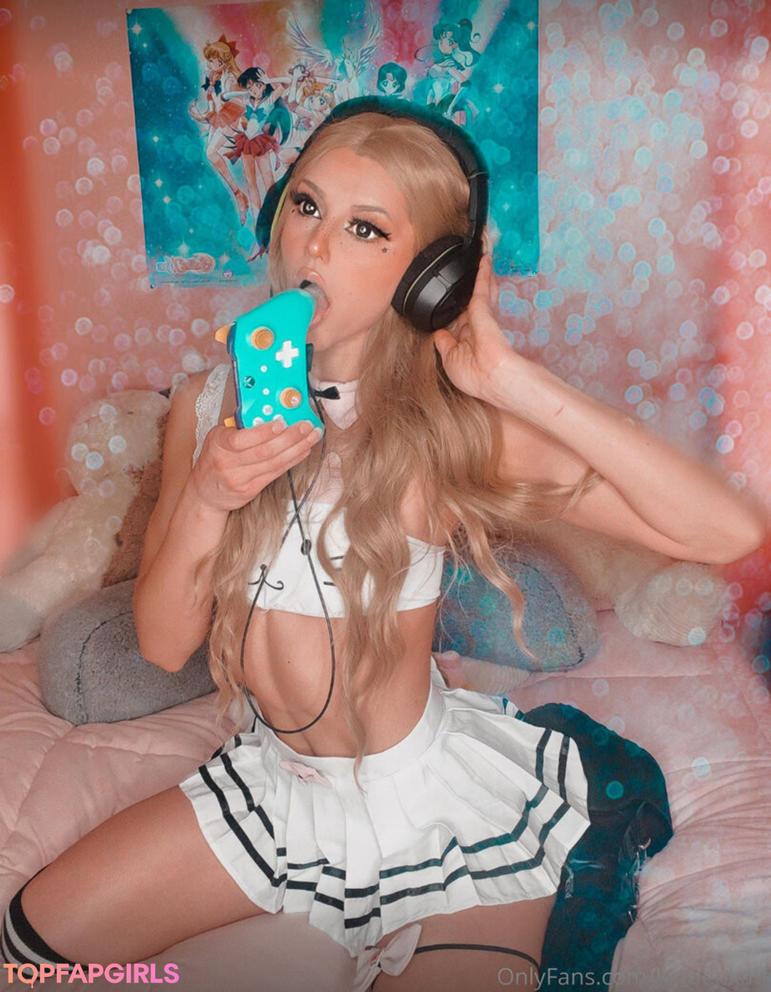 REQ Kiddenkatt adult model pics