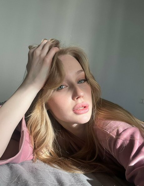 cutie kira porn star photo