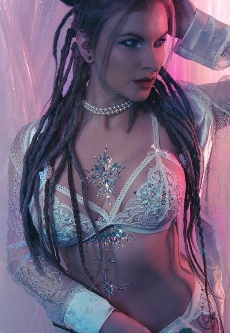 Ruby True nice model img