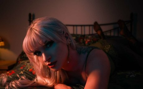 Ruby True star pornographic pics