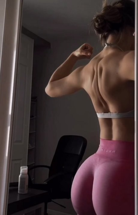 Micah Hall top star photo