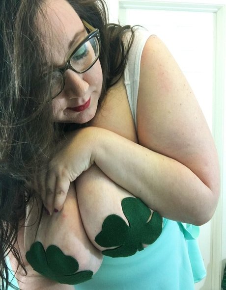 sweetslutjayne top profile image