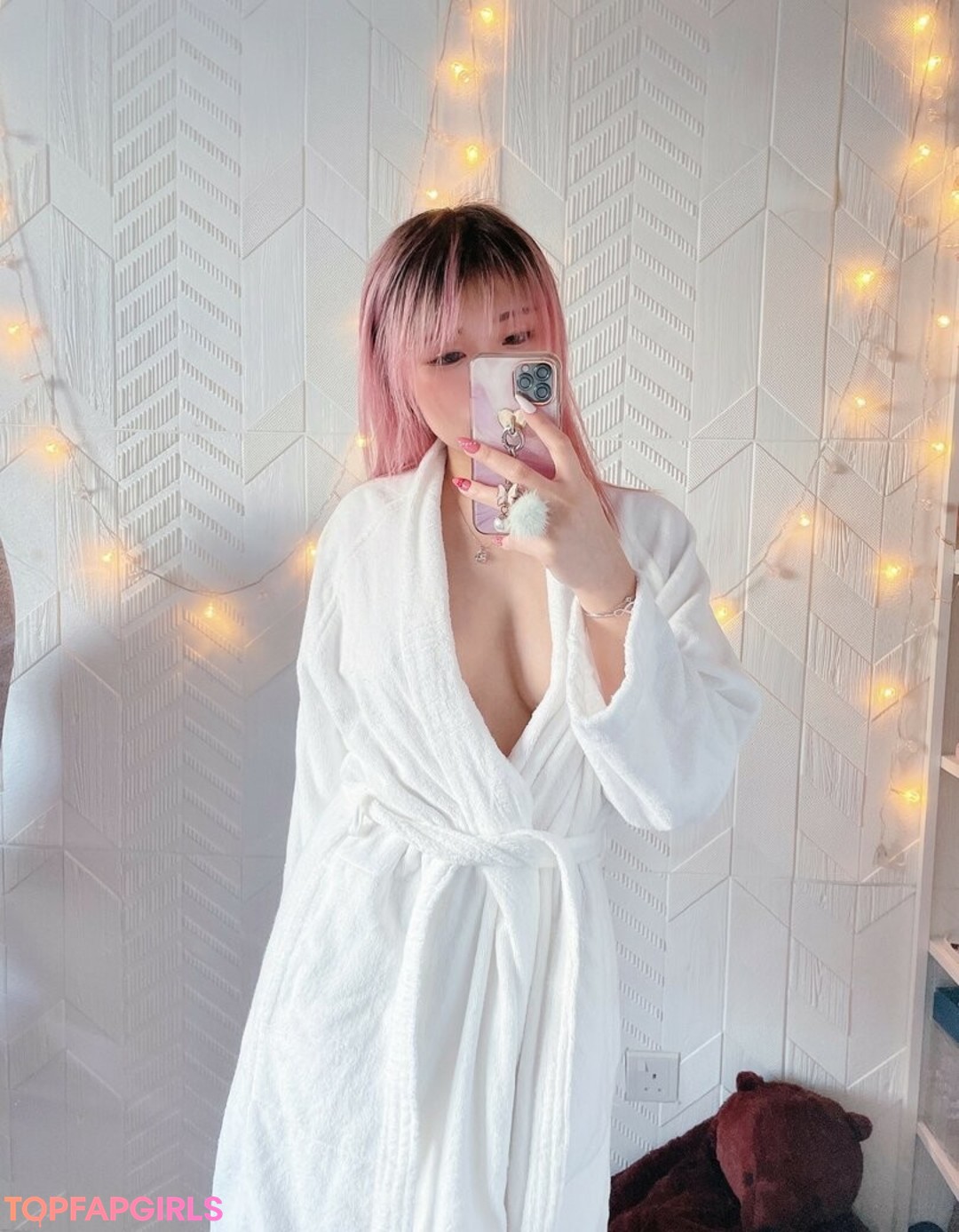 mikipuff model xxx photos