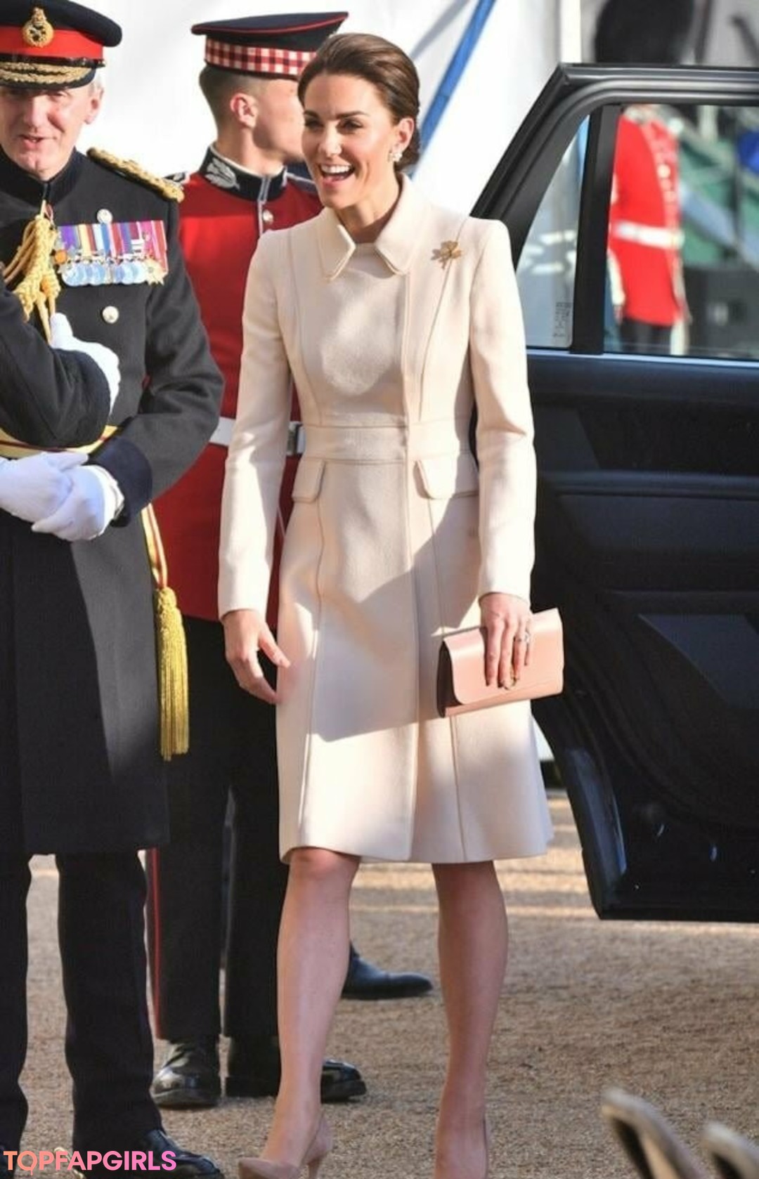 Kate Middleton art model pictures