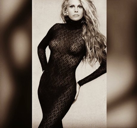 Monique Evans model sexy img