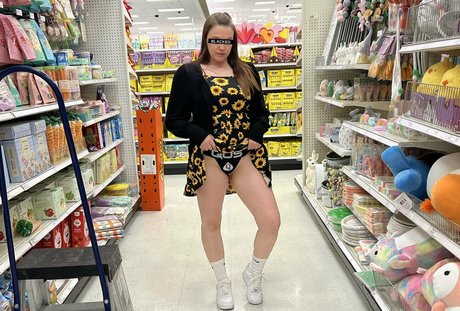 HotWifeHeidi profile image