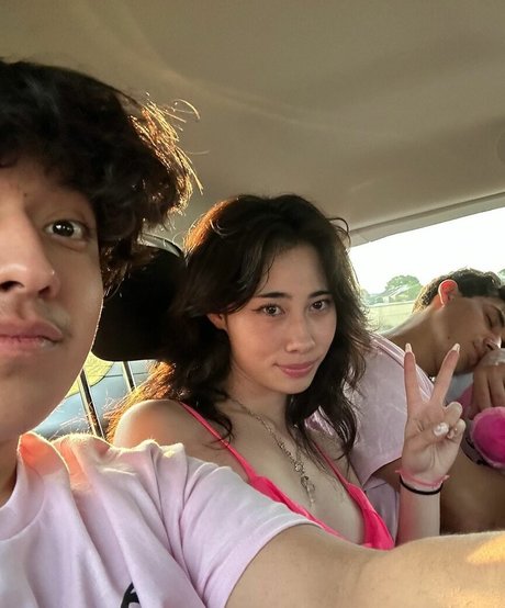 Meilizzz nude actress galleries